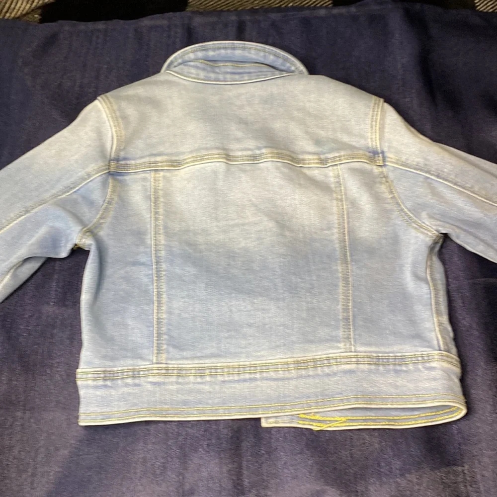 Girls cute Jean jacket - Picture 2 of 2